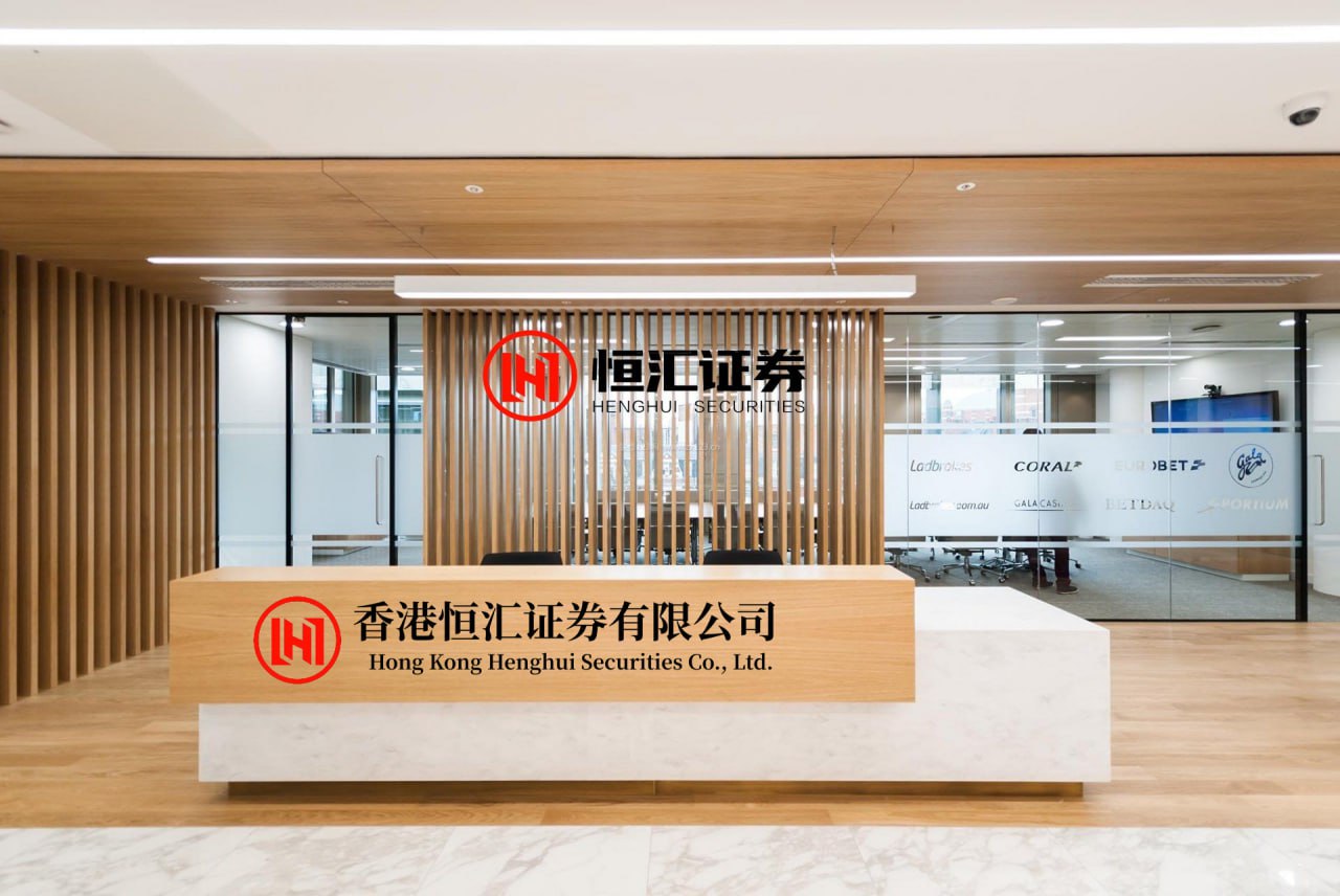 牛8速配 真人版弥勒佛：在网络迅速走红，被富婆花高价请回家，现状如何